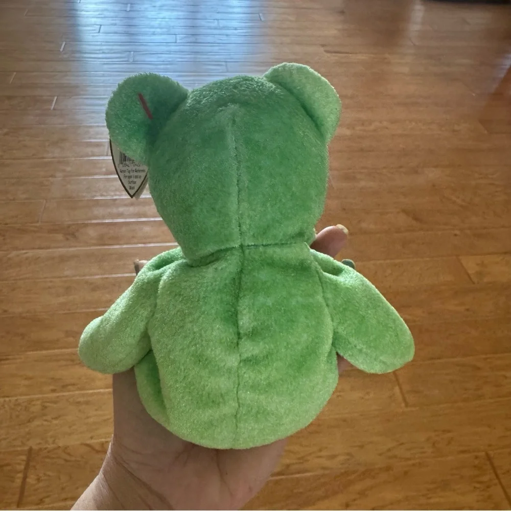 Vintage Ty Beanie Baby Kicks the Green Soccer Bear Babies Retired - Picture 3 of 5